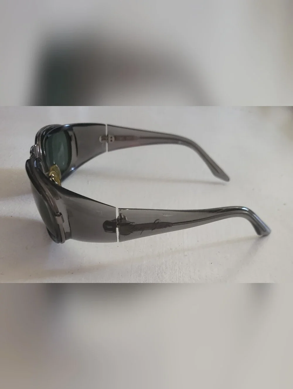 Vintage RAYBAN B&L W2660 Transparent Gray Sunglasses
